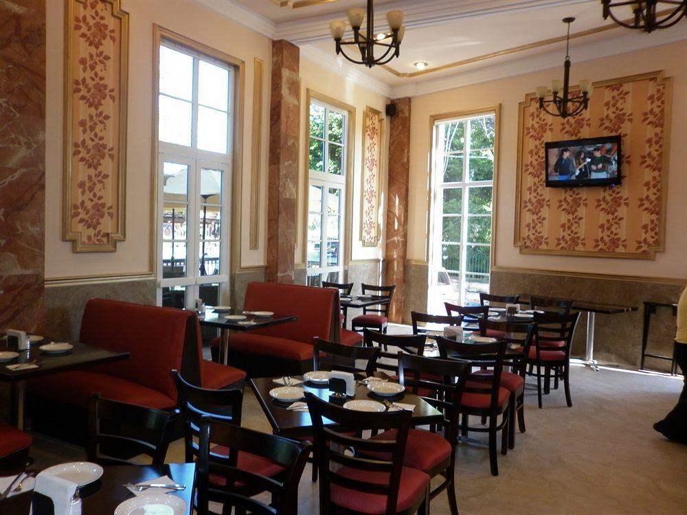 Hotel Victoria Merida Exterior photo The interior of the restaurant