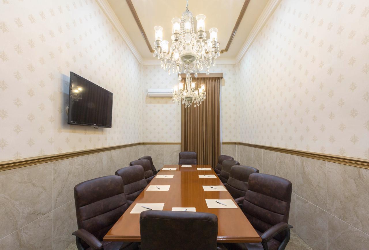 Hotel Victoria Merida Exterior photo Meeting room