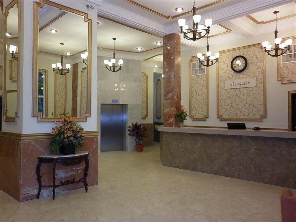 Hotel Victoria Merida Exterior photo The lobby of the hotel